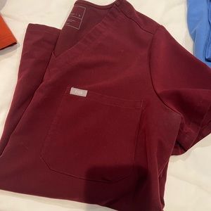 Small Burgundy Catarina top